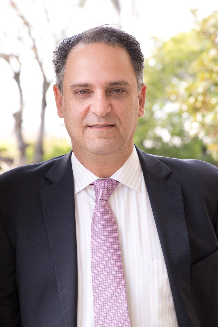 Peter Malanos, Director